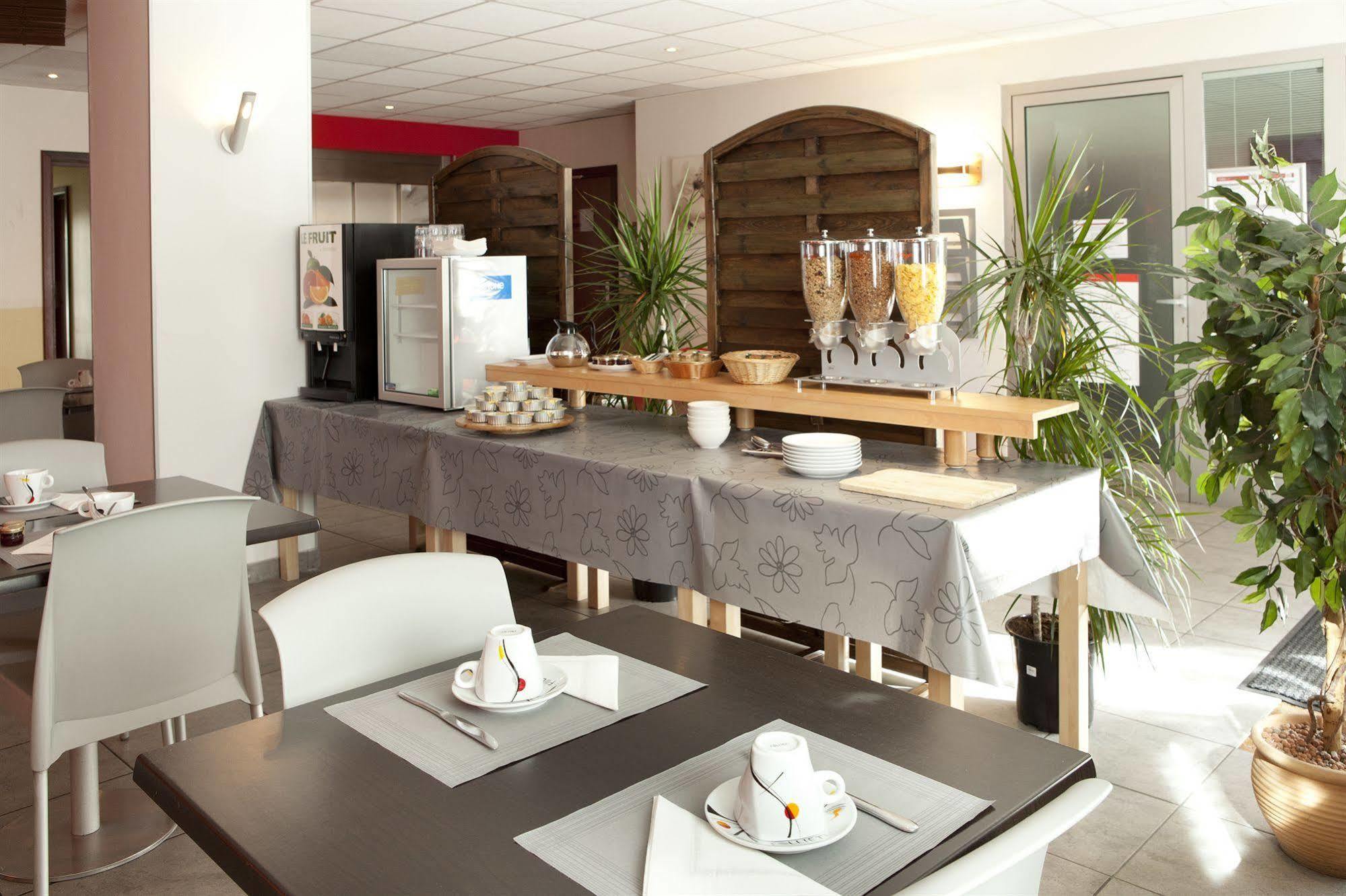 Ruby Suites Quartier Les Halles By Popinns Strasbourg Exteriör bild